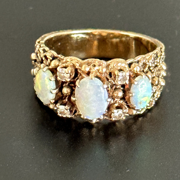 Vintage 14K Yellow Gold Three Stone Opal & Diamonds Filigree Band Ring Size 7.25 - Picture 16 of 16
